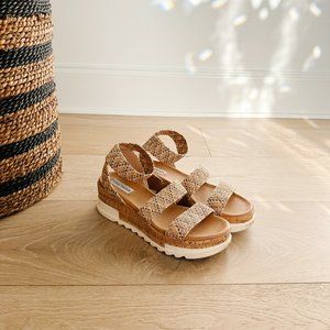 Steve Madden Bandi Platform Sandal Womens Size 10M Tan Strappy